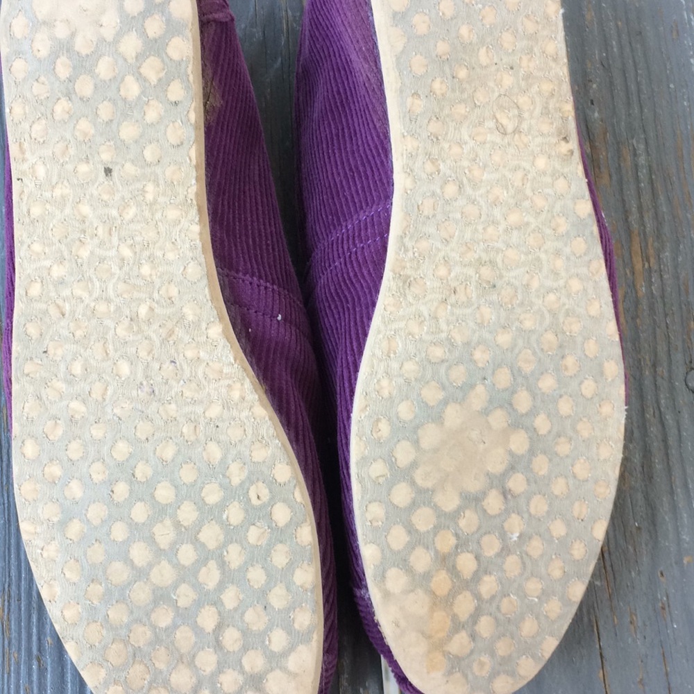 Shoes - Picture 4 of 4